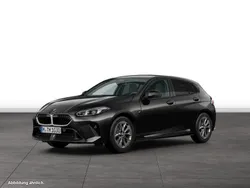Black sapphire metallic Gebraucht 2024 BMW 118 Coupé Shadowline Coupé | 36.244 €