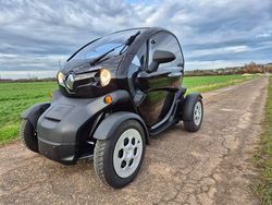 Schwarz Gebraucht 2016 Renault Twizy Kleinwagen | 4.900 €