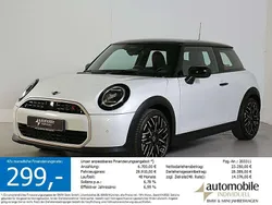 Nanuq white met. Gebraucht 2024 Mini Cooper S Coupé Favoured Coupé | 29.910 € (Fairer Preis)