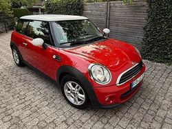 Rot Gebraucht 2011 Mini ONE Kleinwagen | 5.500 € (Etwas zu teuer)