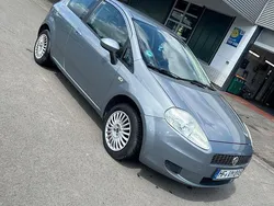 Grau Gebraucht 2006 Fiat Punto Kleinwagen | 1.600 € (Fairer Preis)