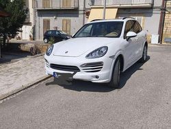 Gebraucht 2012 Porsche Cayenne SUV | 17.999 € (Fairer Preis)