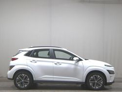 Weiss Gebraucht 2022 Hyundai Kona Select SUV | 16.480 € (Guter Preis)