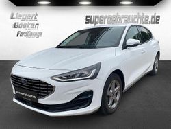 Frostweiß Gebraucht 2023 Ford Focus Titanium Limousine | 19.950 € (Fairer Preis)