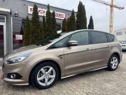 Grau Gebraucht 2019 Ford S-MAX ST-Line Van / Kleinbus | 20.899 € (Guter Preis)
