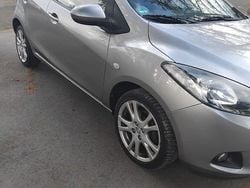 Grau Gebraucht 2010 Mazda 2 Limousine | 2.500 € (Fairer Preis)