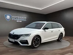 Moonweiß Gebraucht 2024 Skoda Octavia RS Kombi | 38.950 € (Guter Preis)