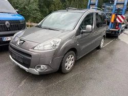 Grau Gebraucht 2009 Peugeot Partner Tepee Tendance Van / Kleinbus | 1.850 € (Fairer Preis)
