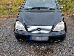 Schwarz Gebraucht 2004 Mercedes A140 Kleinwagen | 500 €