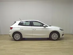 Weiss Gebraucht 2022 Skoda Fabia Active Limousine | 12.480 € (Fairer Preis)