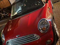 Rot Gebraucht 2017 Mini One Cabriolet Cabrio | 15.165 €