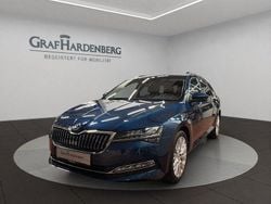 Blau Gebraucht 2022 Skoda Superb Style Kombi | 30.930 € (Etwas zu teuer)