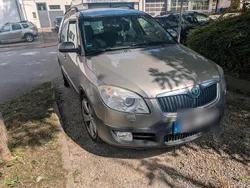 Gelb Gebraucht 2025 Skoda Roomster Kombi | 4.500 €
