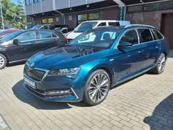 Lavablau metallic Gebraucht 2021 Skoda Superb LAURIN & KLEMENT Kombi | 26.800 € (Fairer Preis)