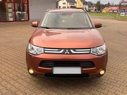 Braun Gebraucht 2013 Mitsubishi Outlander Top SUV | 14.499 €