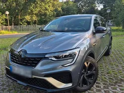 Grau Gebraucht 2023 Renault Arkana Engineered SUV | 27.999 € (Etwas zu teuer)