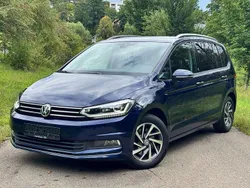 Blau Gebraucht 2017 VW Touran Van / Kleinbus | 18.880 € (Fairer Preis)