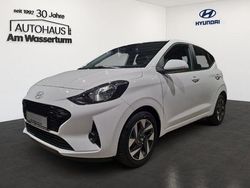 Atlas white / sol Gebraucht 2024 Hyundai i10 Trend Kleinwagen | 16.999 € (Fairer Preis)