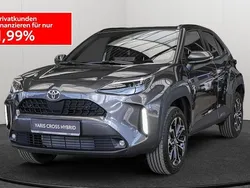 Grau Neu 2025 Toyota Yaris Cross SUV | 31.690 €