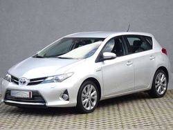 Silber Gebraucht 2013 Toyota Auris Hybrid Executive Limousine | 13.980 € (Etwas zu teuer)