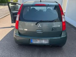 Grün Gebraucht 2005 Mitsubishi Colt Kleinwagen | 745 €