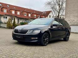 Schwarz Gebraucht 2019 Skoda Octavia Kombi | 11.900 € (Guter Preis)
