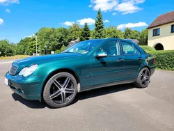 Grün Gebraucht 2000 Mercedes C240 Classic Limousine | 6.500 €