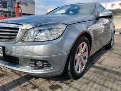 Silber Gebraucht 2008 Mercedes C180 Limousine | 8.000 €