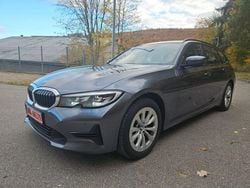 Grau Gebraucht 2020 BMW 318 Comfort Edition Kombi | 13.923 € (Guter Preis)