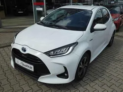 Schneeweiß Gebraucht 2020 Toyota Yaris Club Kleinwagen | 16.990 € (Fairer Preis)