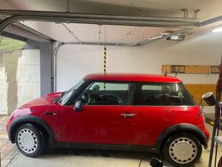 Rot Gebraucht 2002 Mini ONE Kleinwagen | 1.650 € (Guter Preis)