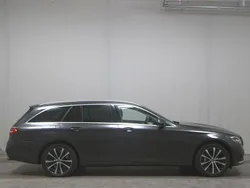 Grau Gebraucht 2021 Mercedes E300 Avantgarde Kombi | 26.980 € (Guter Preis)