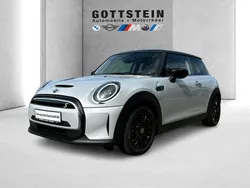 White silver Gebraucht 2022 Mini Cooper SE Classic Kleinwagen | 20.485 € (Etwas zu teuer)