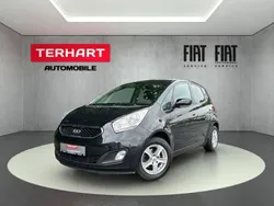 Zilinaschwarz met. Gebraucht 2013 Kia Venga FIFA World Cup Edition Kleinwagen | 7.987 € (Etwas zu teuer)
