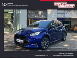 Blau Gebraucht 2024 Toyota Yaris Hybrid Plus Limousine | 33.940 €