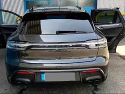 Grau Gebraucht 2022 Porsche Macan SUV | 63.991 €