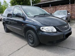 Schwarz Gebraucht 2003 Chrysler Grand Voyager Van / Kleinbus | 1.999 €