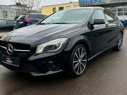 Schwarz Gebraucht 2015 Mercedes CLA220 Shooting Brake Kombi | 11.490 € (Guter Preis)