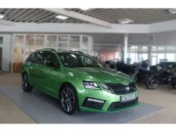 Rallyegrün metallic (metallic) Gebraucht 2019 Skoda Octavia RS Kombi | 19.750 € (Etwas zu teuer)