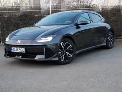 Grau (nocture grey(metallic)) Gebraucht 2024 Hyundai Ioniq 6 Techniq Limousine | 45.550 € (Teuer)