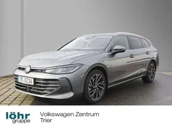 Diabasgrau metallic Gebraucht 2024 VW Passat Elegance Kombi | 45.490 € (Fairer Preis)
