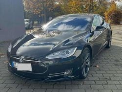 Schwarz Gebraucht 2016 Tesla Model S Kleinwagen | 29.500 € (Etwas zu teuer)