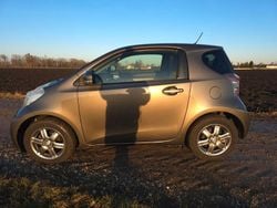 Braun Gebraucht 2012 Toyota iQ Kleinwagen | 4.800 € (Fairer Preis)