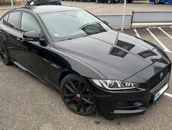 Schwarz Gebraucht 2015 Jaguar XE R-Sport Limousine | 14.000 € (Fairer Preis)