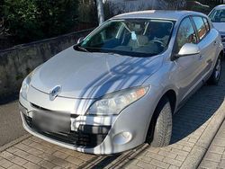 Silber Gebraucht 2009 Renault Mégane III Limousine | 2.250 € (Superpreis)