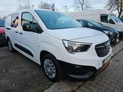 Weiß Gebraucht 2022 Opel Combo Van / Kleinbus | 8.999 € (Guter Preis)