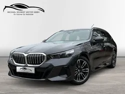 Sophistograu Gebraucht 2024 BMW 520 M Sport Limousine | 51.600 € (Guter Preis)