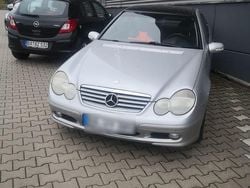 Silber Gebraucht 2001 Mercedes C200 Coupé | 700 €