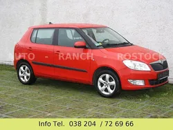 Rot Gebraucht 2010 Skoda Fabia Limousine | 2.150 € (Guter Preis)