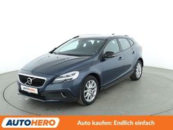 Blau Gebraucht 2017 Volvo V40 CC Plus Kombi | 17.390 € (Fairer Preis)